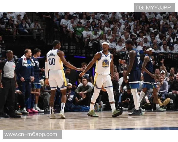 勇士与太阳首发阵容解析库里巴特勒领衔对决精彩瞬间回顾